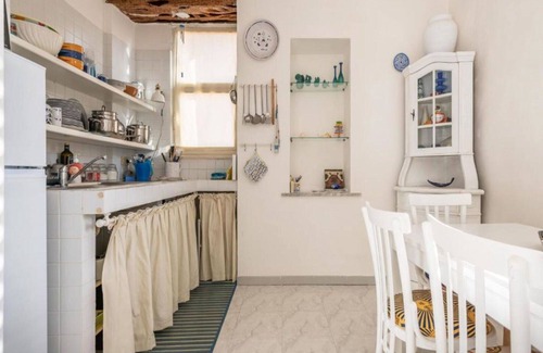 Carloforte Apartment | Beautiful apartment for 4 people with WIFI, A/C, TV and parking