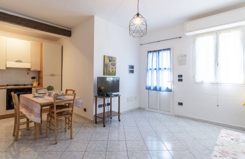 Gazzelli Apartment | Beautiful apartment for 12 people with WIFI, pool, balcony, pets allowed, panoramic view and par.
