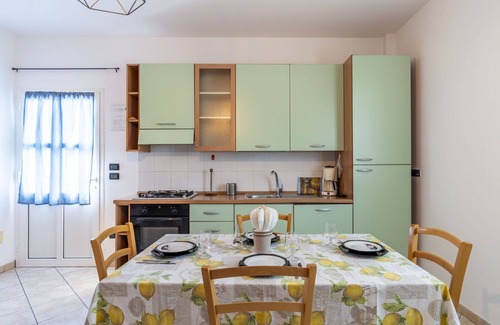 Gazzelli Apartment | Beautiful apartment for 12 people with WIFI, pool, balcony, pets allowed, panoramic view and par.