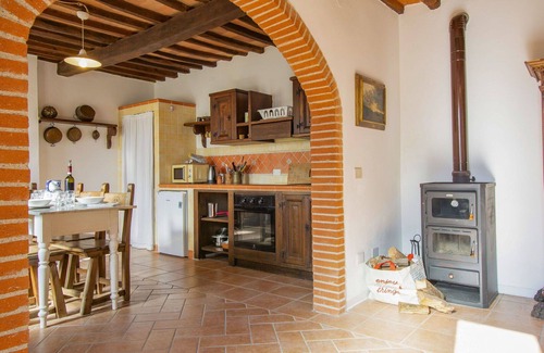 Fucecchio Apartment | Beautiful apartment for 4 guests with WIFI, A/C, pool, patio and pets allowed