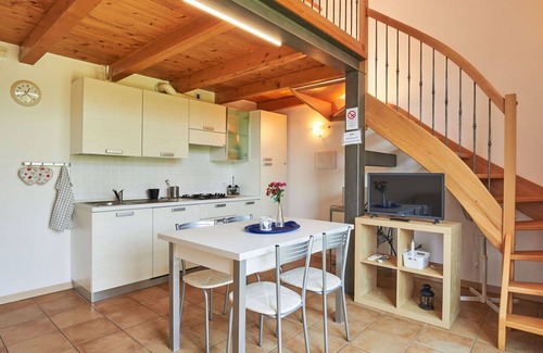 Consiglio di Rumo House | Beautiful apartment in villa for 4 people with A/C, WIFI, TV, patio and pets allowed