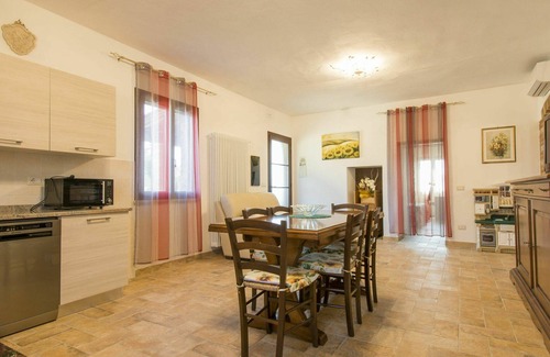 Pomarance Villa | Beautiful apartment in villa for 7 people with A/C, WIFI, terrace and pets allowed