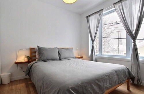 Village-des-Hurons Apartment | Beautiful apartment less than 15 minutes from Quebec