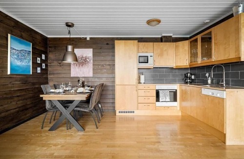 Skulestad Apartment | Beautiful apartment with stunning views and sauna - pets allowed