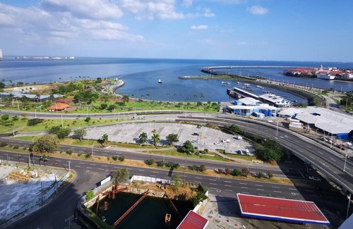 Santa Ana House | BEAUTIFUL APARTMENT WITH A GREAT VIEW OF THE OCEAN AND CINTA COSTERA