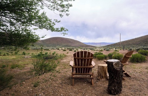Fields Apartment | Beautiful apartment with warm springs overlooking Alvord Desert and Steens Mt.