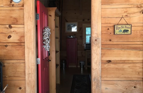 Phoenix Lake-Cedar Ridge Cabin | Beautiful Apple Valley Cabin in Sonora on 3.5 Acres walk to Indigeny Ciderworks
