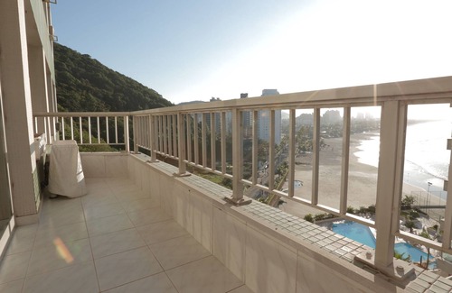 Jardim Tejereba Apartment | Beautiful apt decorated! Morro maulf - Sea View! 150m2