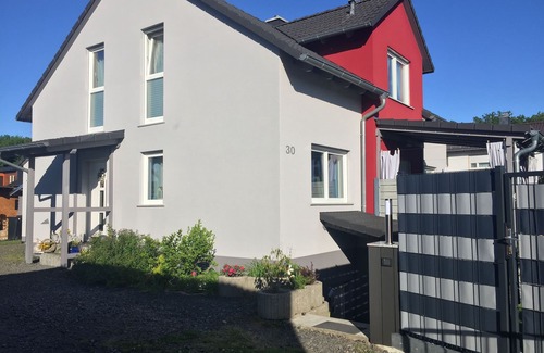 Nidda Apartment | Beautiful assembly apartment, vacation apartment with separate access