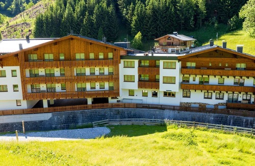 Dienten am Hochkoenig Apartment | Beautiful apartment for 5 guests with WIFI, TV, balcony and panoramic view