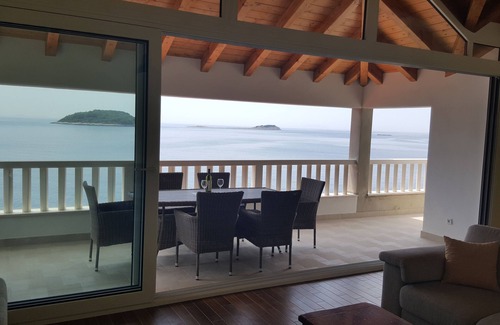 Prizba Apartment | Beautiful Attic Apartment With A Stunning Sea View 4+1