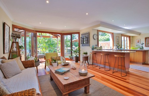 Avalon Beach House | Beautiful Avalon Beach House 5 Min level walk to Avalon Beach and Avalon Village