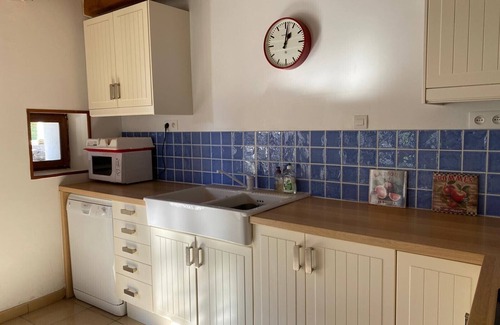 Brettes House | Beautiful Barn Conversion Close to Lake