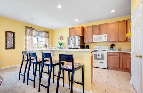 The Commons House | Beautiful Bayside Resort Townhouse w/Free WiFi, Private Washer/Dryer, & Patio