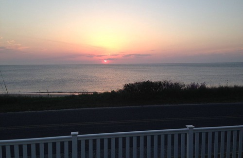 Town Bank House | Beautiful Beach front Cape May home