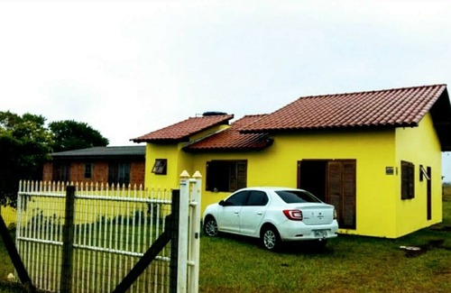 Torres House | Beautiful Beach House in Torres 700 Meters from the sea and market very close by