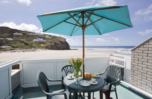 Porthtowan Condo | Beautiful beach view apartment in Porthtowan, lovely sandy beach, sleeps 4