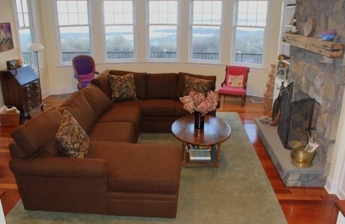 Kittery Point House | Beautiful Beachfront 6 BR House in Kittery Point - Sleeps 12 License# ABNB-111