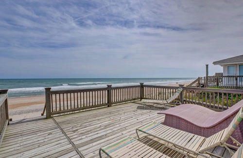 Surf City House | Beautiful Beachfront 6 Bedroom Home with Private Sundeck on Dune