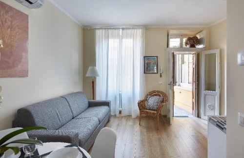 Como Apartment | Beautiful bohemian apartment in center conditioned air