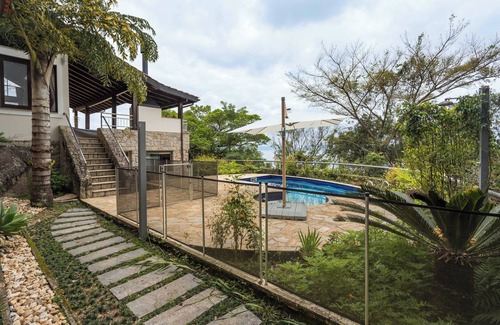 Santo Antonio de Lisboa House | Beautiful house with sea view, swimming pool and barbecue in a conservation area
