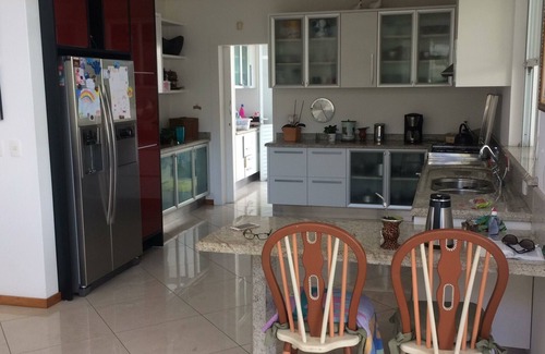 Jurere House | Beautiful house in amoraeville jurere internaciona! Give yourself this gift .