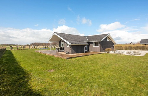 Flovt Strand House | Beautiful bright and well furnished house in Scandinavian style with the best materials.