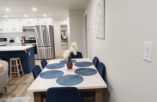Raymond House | Beautiful, bright, private basement suite. Cozy home away from home!