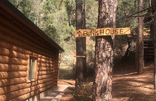 Strawberry Cabin | Beautiful bunkhouse in forest just hours outside Phoenix metro area
