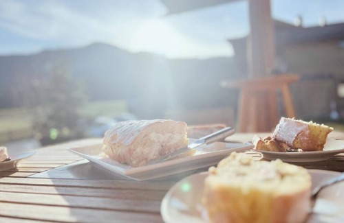 Reith bei Kitzbuehel Ski Chalet | Beautiful chalet with a wonderful view and pine bed