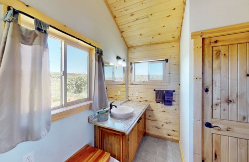 La Sal Cabin | Beautiful Cabin in the La Sal Mountains South of Moab