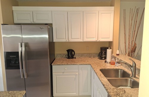 Central Naples Condo | Beautiful, central apartment in a fantastic community in the middle of a golf course