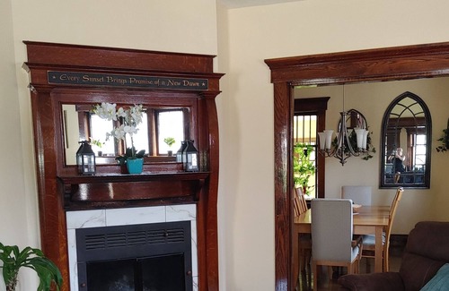 Niagara Falls House | Beautiful Century Home in the heart of the city