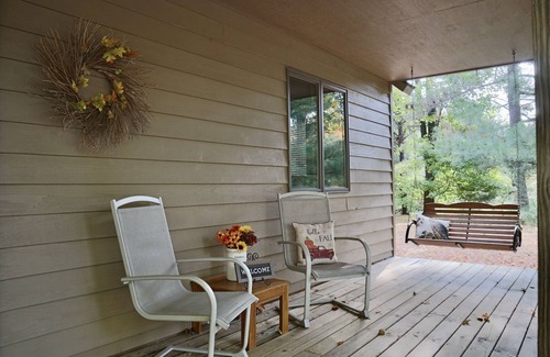 Thompsonville House | Beautiful Chalet at Crystal Mountain Resort