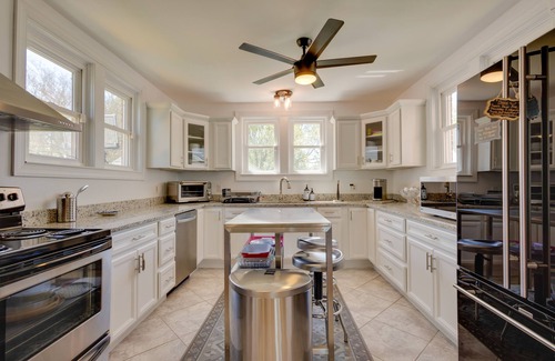 Cambridge House | Beautiful Colonial Home on the Choptank River