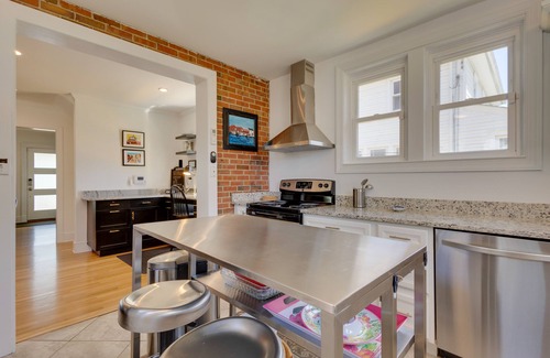 Cambridge House | Beautiful Colonial Home on the Choptank River