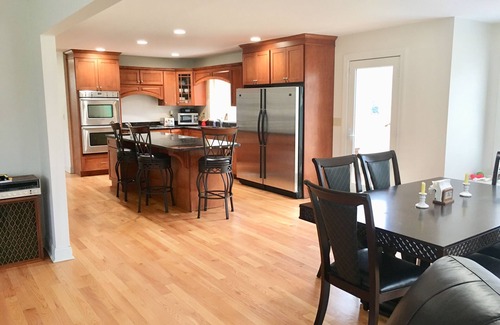 Pomfret House | Beautiful Colonial Home in a Peaceful Setting Bordering Natchaug State Forest