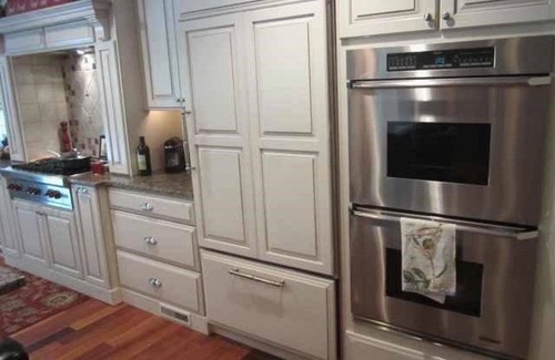 Annapolis House | Beautiful colonial only 3 miles to the Naval Academy!