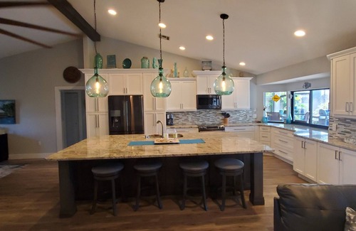 Naples House | Beautiful completely renovated house with pool on golf course lake with sunsets!