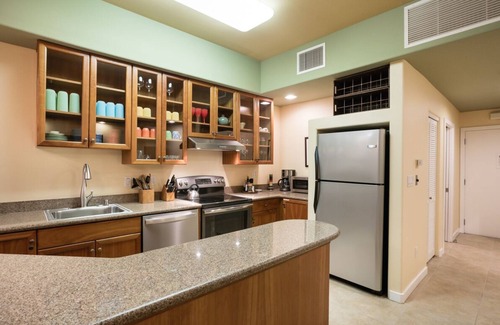 Kahaluu Bay Condo | Beautiful Condo Across the Street from Beach w/Ocean View and Great Snorkeling!