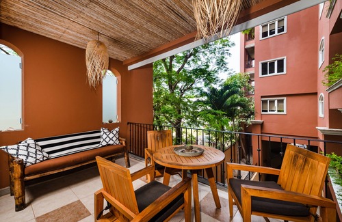 Playa Langosta Condo | Beautiful Condo steps From both Tamarindo and Langosta Beach!