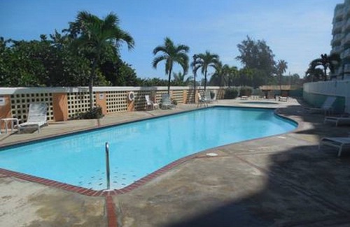 Bajura Condo | Beautiful condo located in a community on the BEACH!