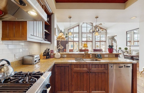 Ketchum Condo | Beautiful condo with views of Dollar Mountain, cable, WiFi, fireplace, & patio