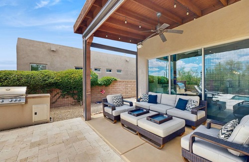 Dove Mountain House | Beautiful contemporary home with gorgeous views, private pool, & gas grill