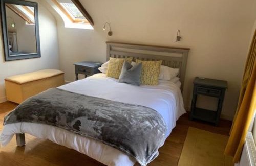 Hopton Castle Apartment | Beautiful converted Coach house for two