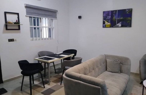 Abomey-Calavi Apartment | Beautiful, cosy, fully furnished apartment Fidjrosse cotonou