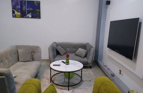Abomey-Calavi Apartment | Beautiful, cosy, fully furnished apartment Fidjrosse cotonou