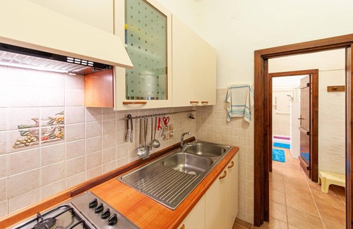 Eden Beach House | Beautiful cottage with atmospheric, well-kept garden, only 200 m from the sandy beach.