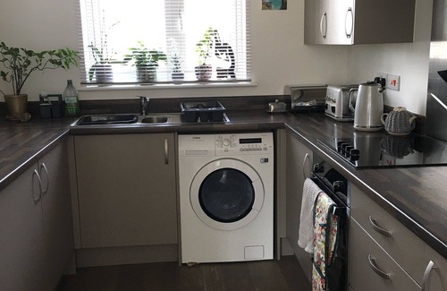 Crantock Cottage | Beautiful Cottage close to the beach w/sunny garden