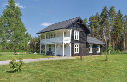 Hauggrend House | Beautiful cottage from the 19th century.